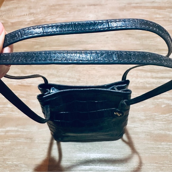 Monsac Black Crocodile-Embossed Genuine Leather Handbag with Shoulder Handles - Picture 15 of 15